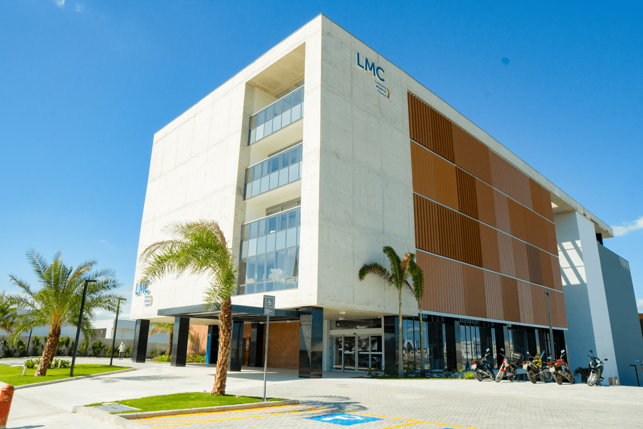 LINHARES MEDICAL CENTER capa